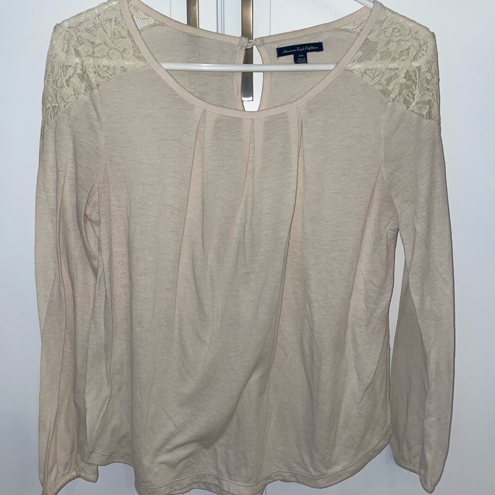 American Eagle Medium Cream Long Sleeve Shirt